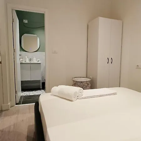 Near Airport Cozy - 2 Apartament *